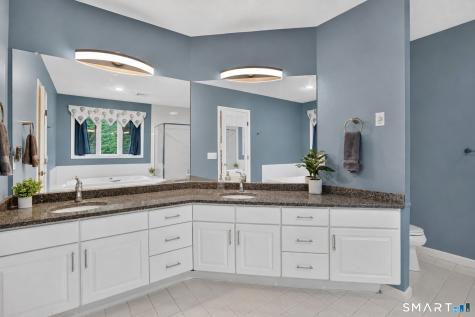 10 Sidney Way Simsbury CT 06070