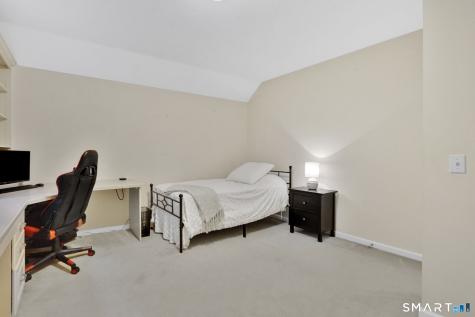 10 Sidney Way Simsbury CT 06070