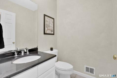 10 Sidney Way Simsbury CT 06070