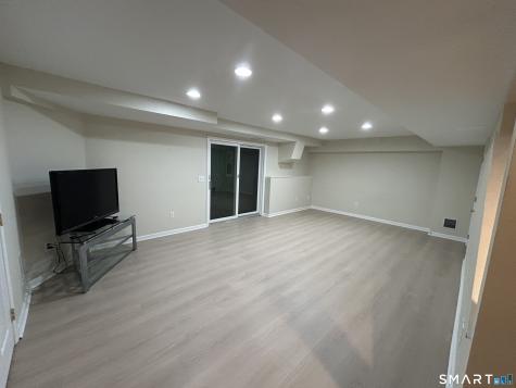 10 Sidney Way Simsbury CT 06070