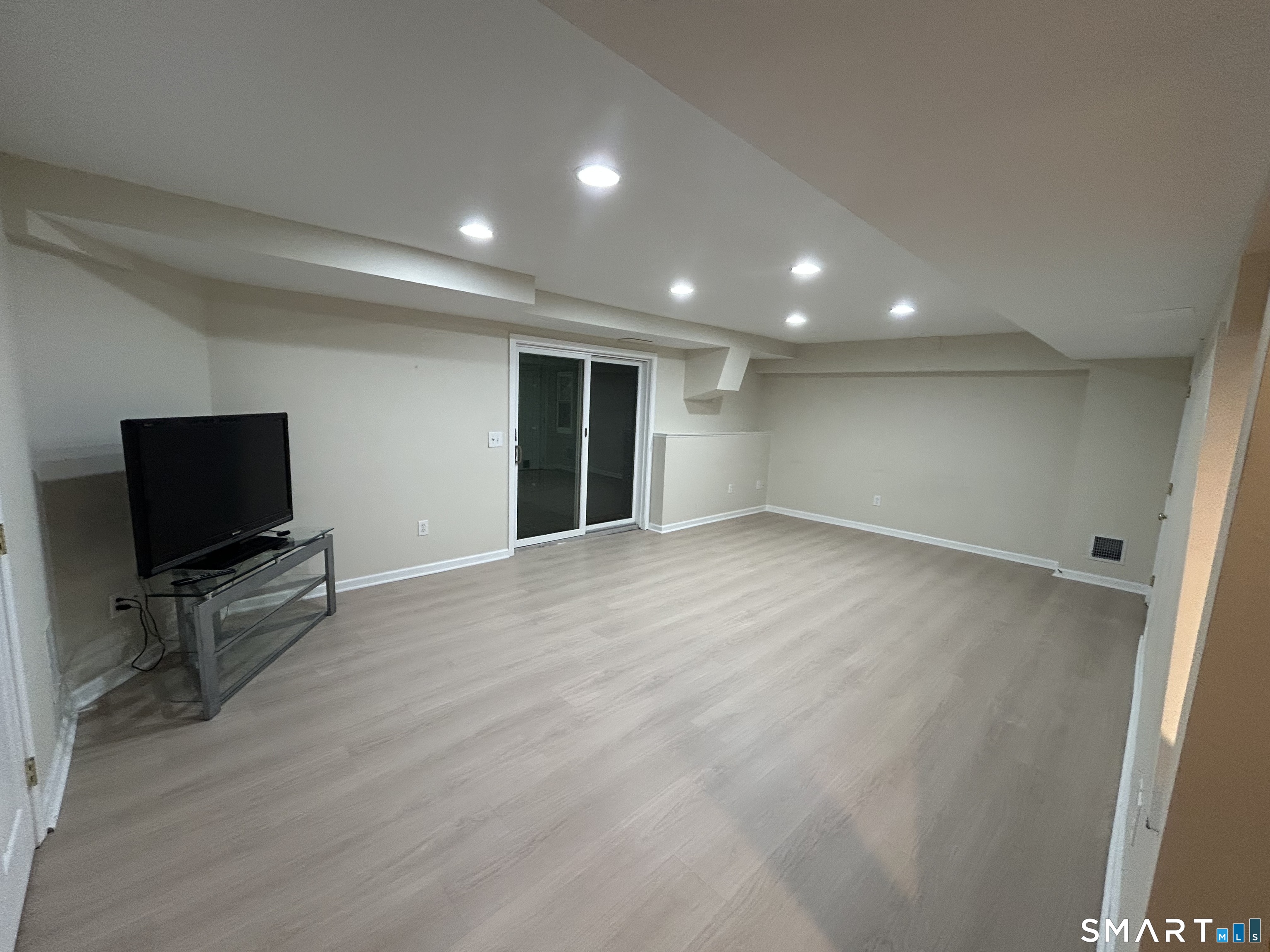 10 Sidney Way Simsbury CT 06070