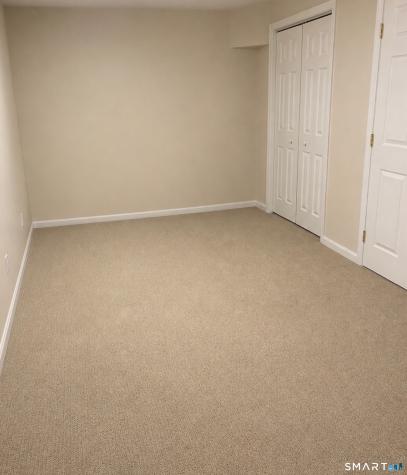 10 Sidney Way Simsbury CT 06070