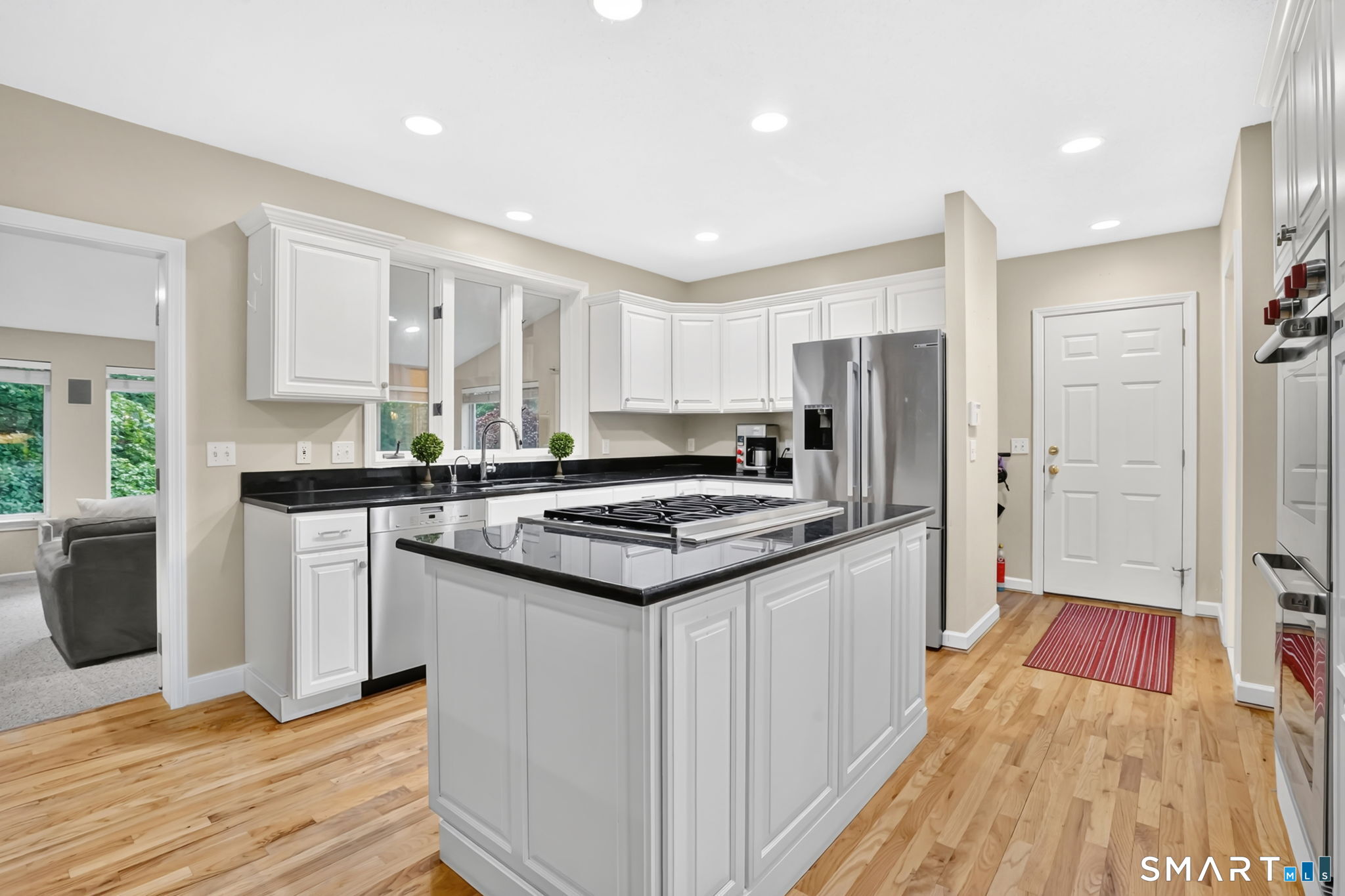 10 Sidney Way Simsbury CT 06070