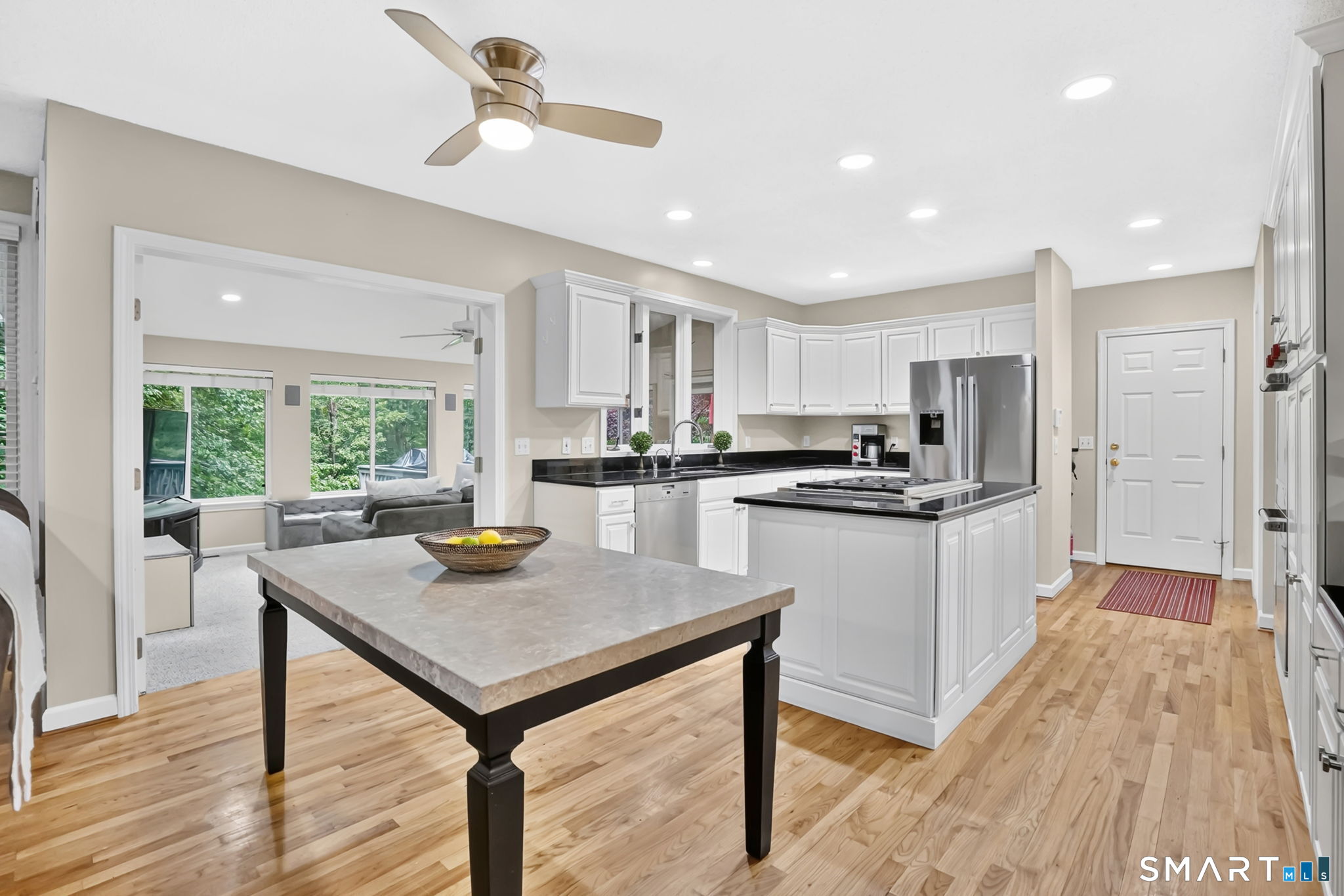 10 Sidney Way Simsbury CT 06070