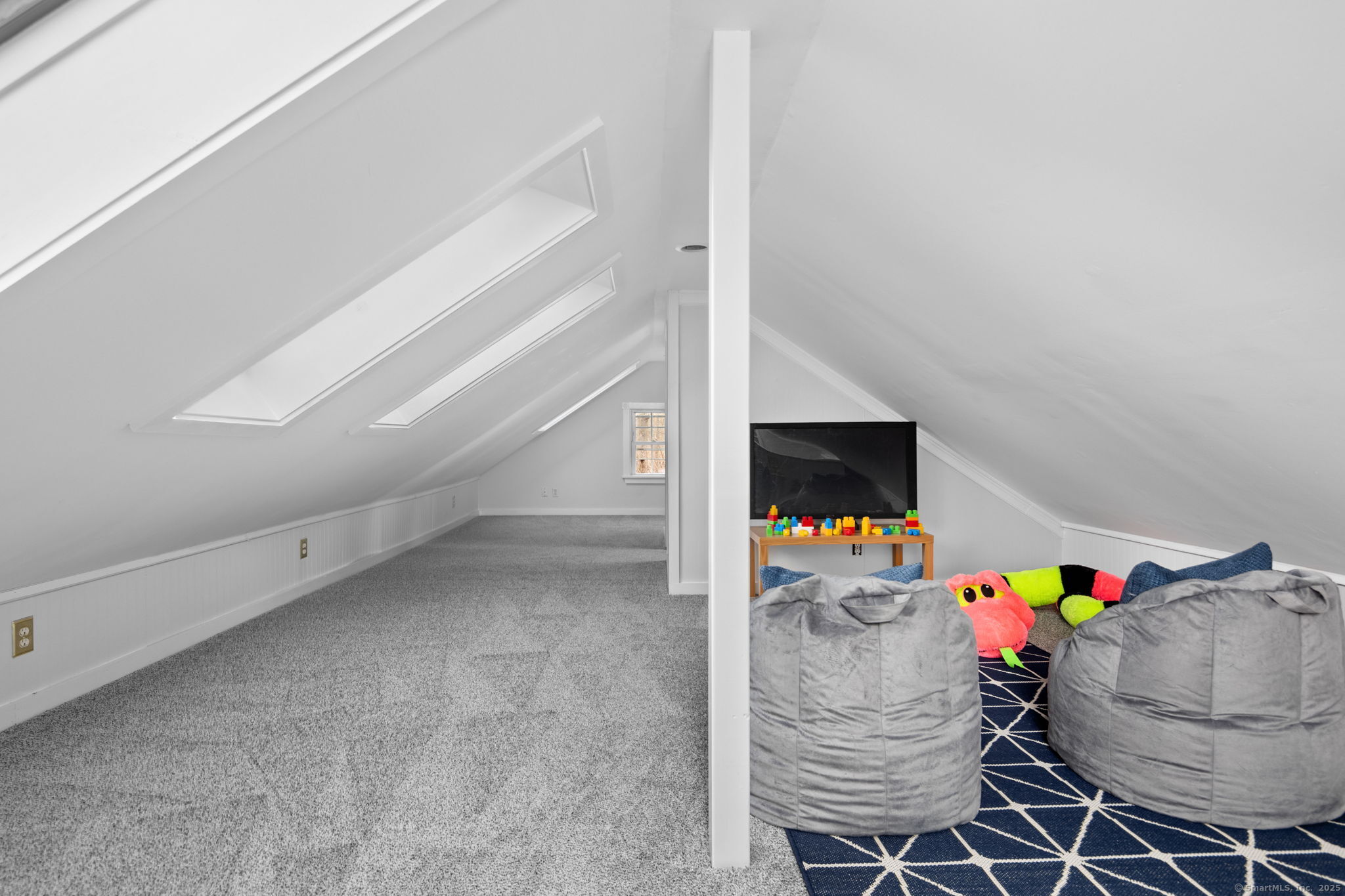 201 Middle River Road Danbury CT 06811