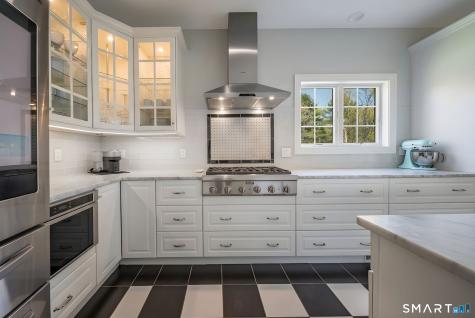 9 Sunset Ridge Drive Guilford CT 06437
