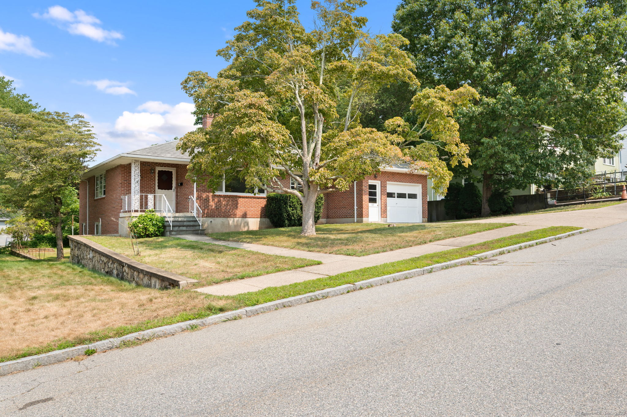 57 Farmington Avenue New London CT 06320