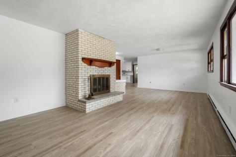 57 Farmington Avenue New London CT 06320