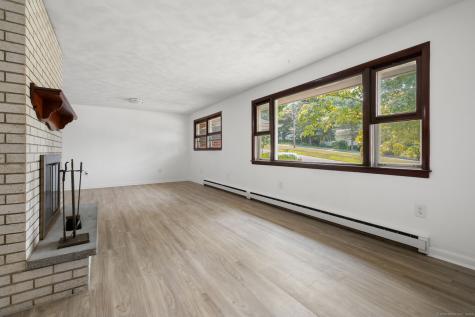 57 Farmington Avenue New London CT 06320