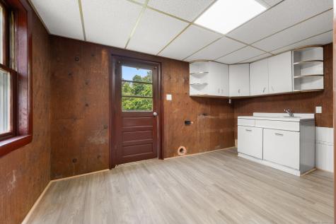 57 Farmington Avenue New London CT 06320