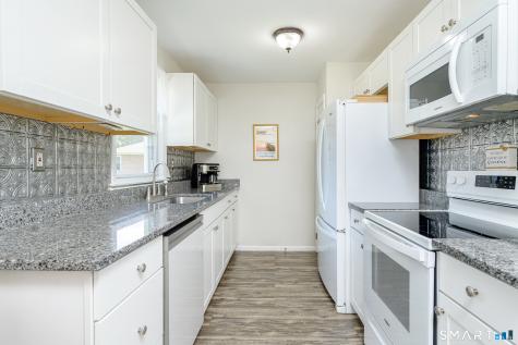 8 Gendron Road Plainfield CT 06354