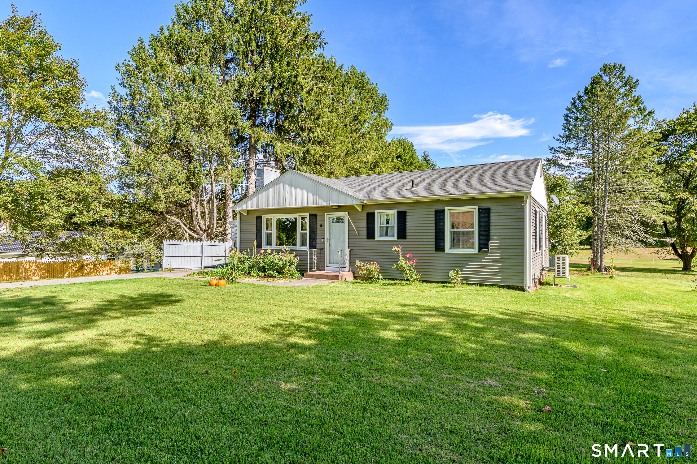 8 Gendron Road Plainfield CT 06354