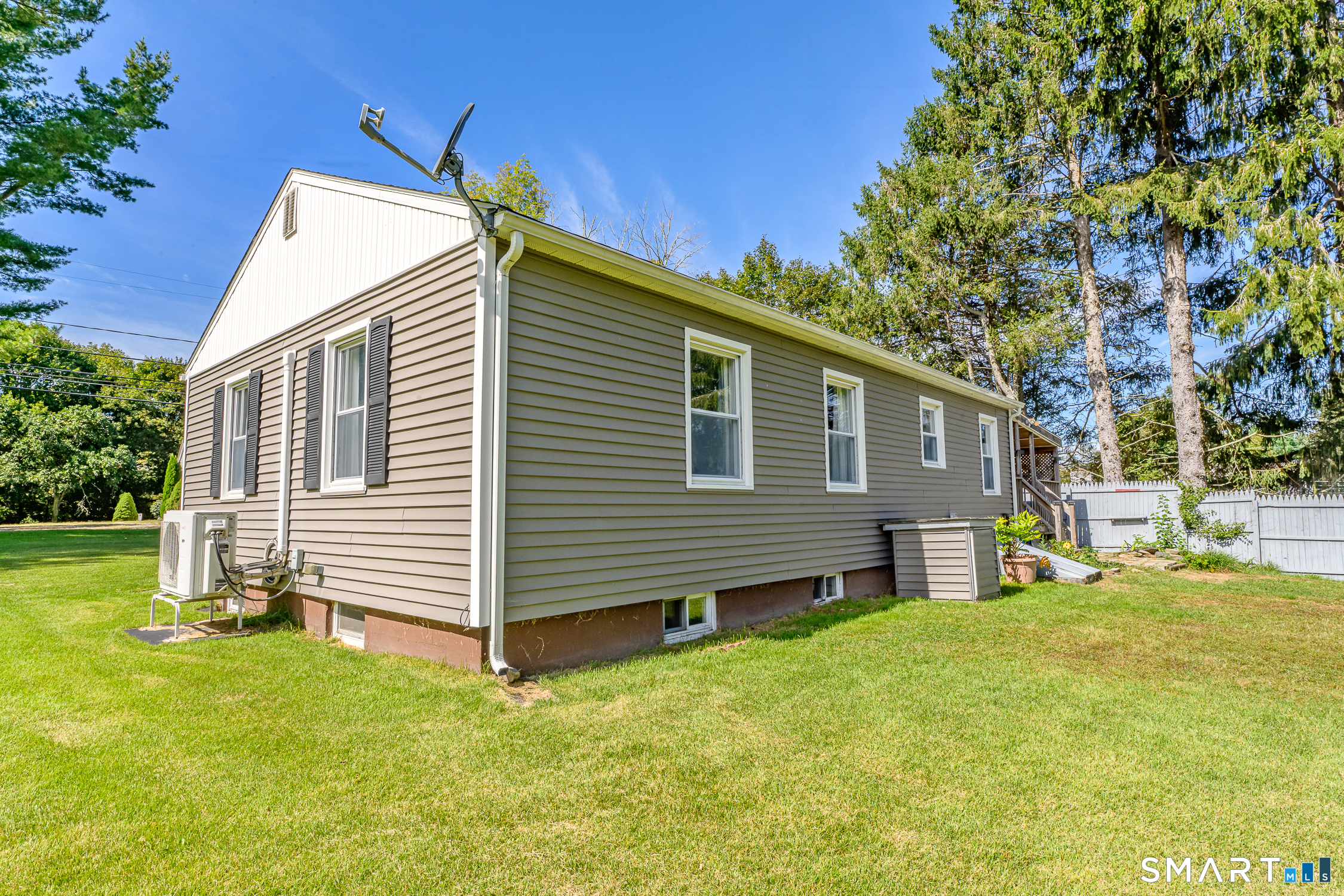 8 Gendron Road Plainfield CT 06354