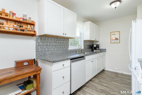 8 Gendron Road Plainfield CT 06354