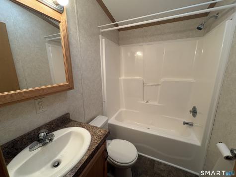 224 Foxon Road North Branford CT 06471