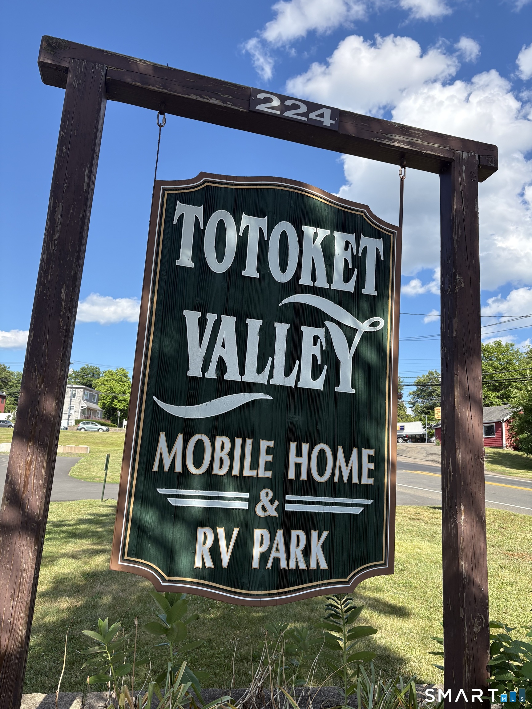 224 Foxon Road North Branford CT 06471