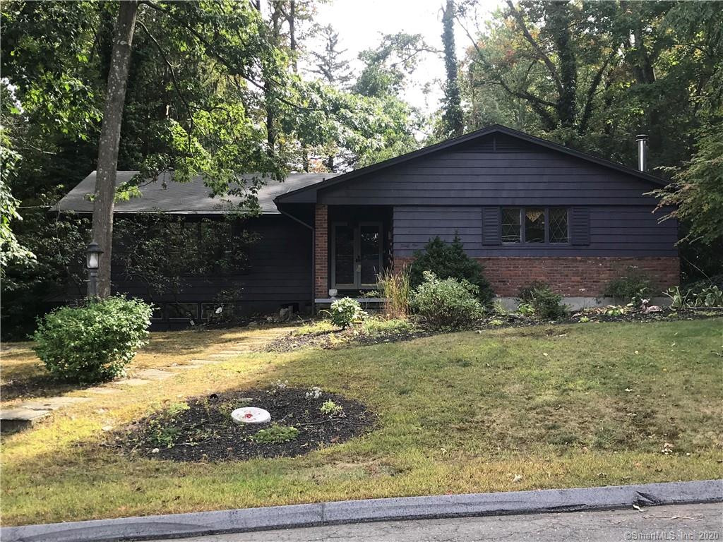 39 Deepwood Road Naugatuck CT 06770