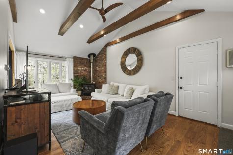 5 Beaverbrook Road Simsbury CT 06092