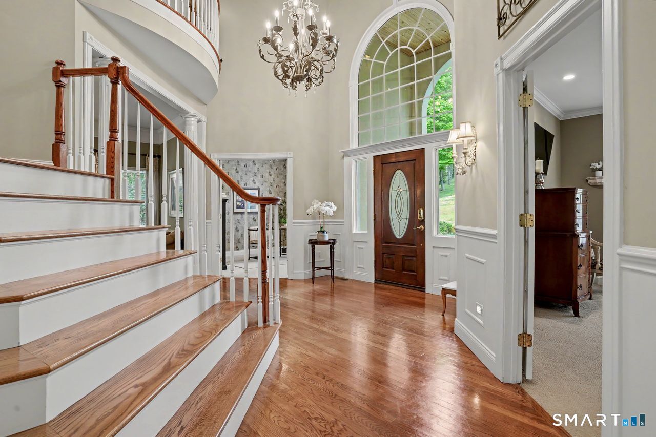 17 Meredith Lane New Milford CT 06776