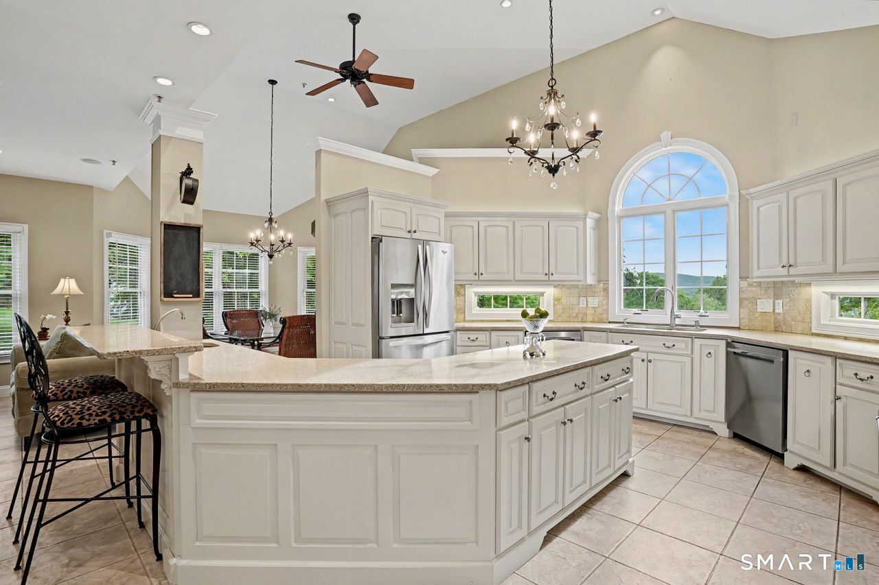 17 Meredith Lane New Milford CT 06776