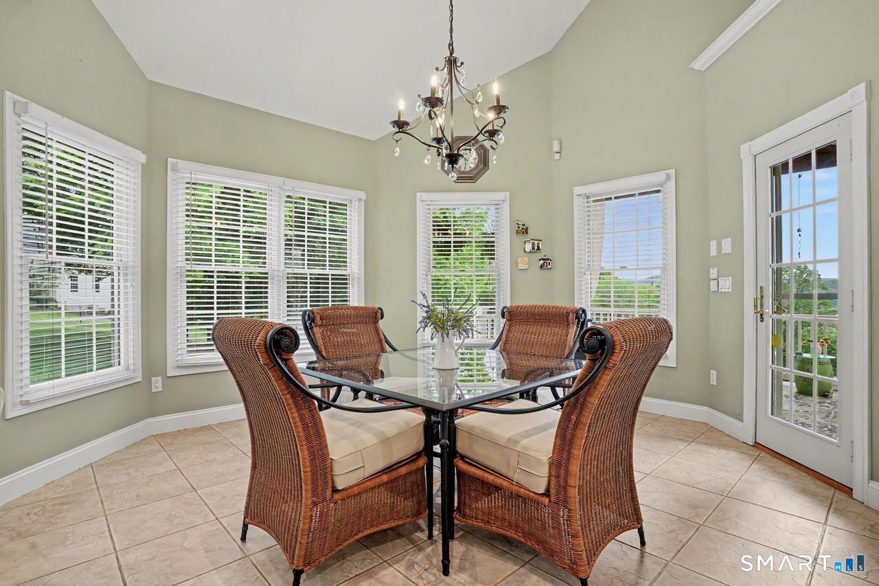 17 Meredith Lane New Milford CT 06776