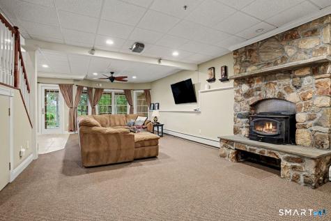 17 Meredith Lane New Milford CT 06776