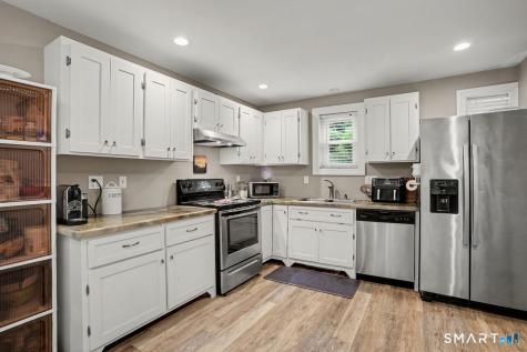 17 Meredith Lane New Milford CT 06776