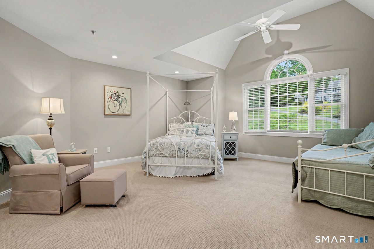 17 Meredith Lane New Milford CT 06776