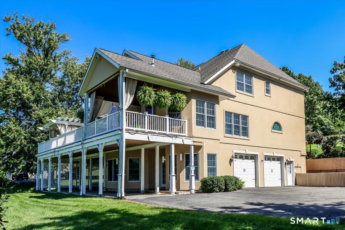 17 Meredith Lane New Milford CT 06776