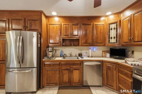 80 Fieldstone Road Waterbury CT 06704