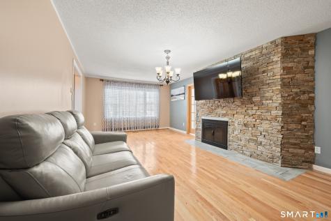 49 Clearfield Road Wethersfield CT 06109