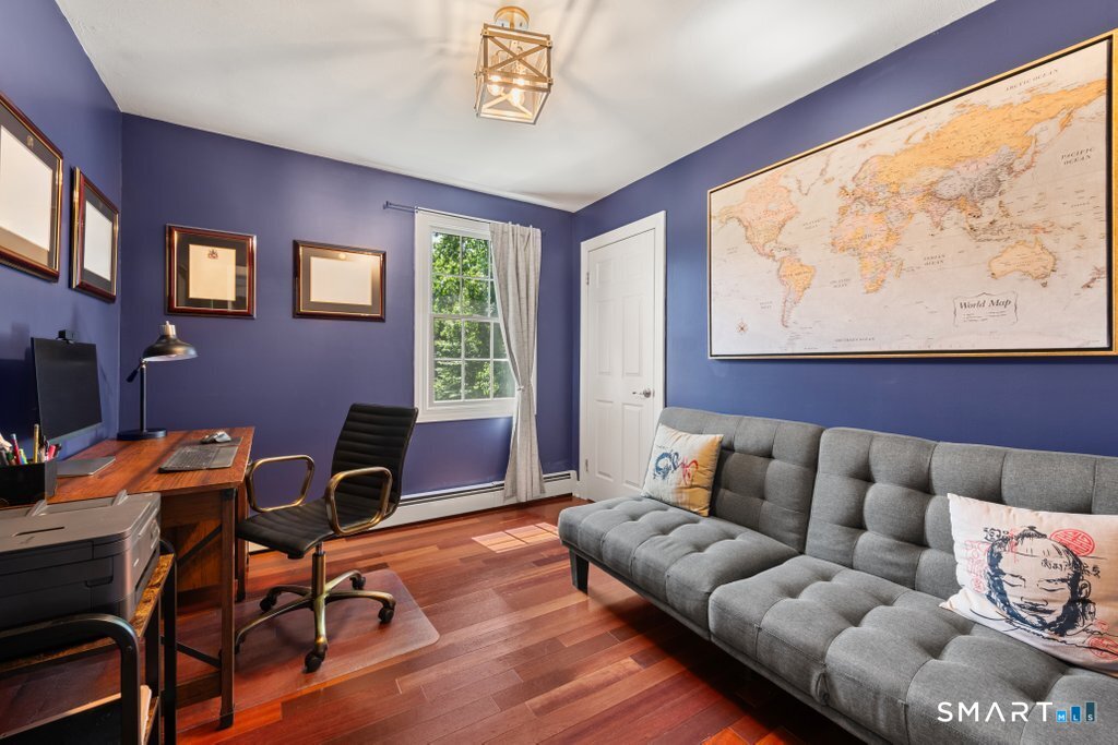 19 Laura Lane Oxford CT 06478