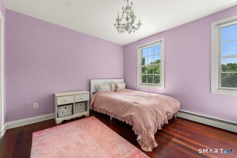 19 Laura Lane Oxford CT 06478