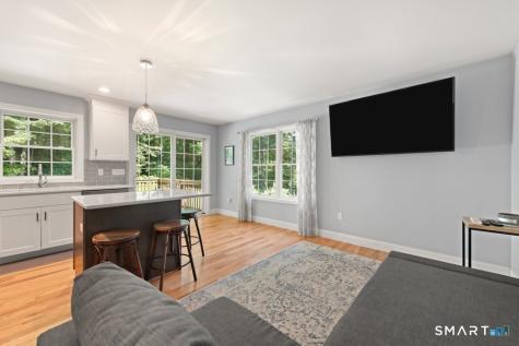 19 Laura Lane Oxford CT 06478