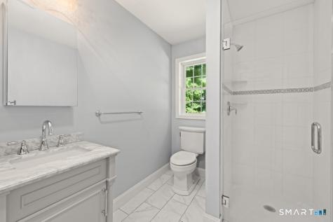19 Laura Lane Oxford CT 06478
