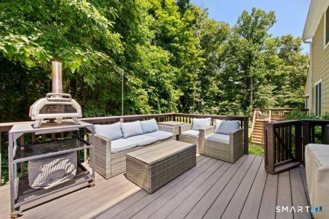 19 Laura Lane Oxford CT 06478