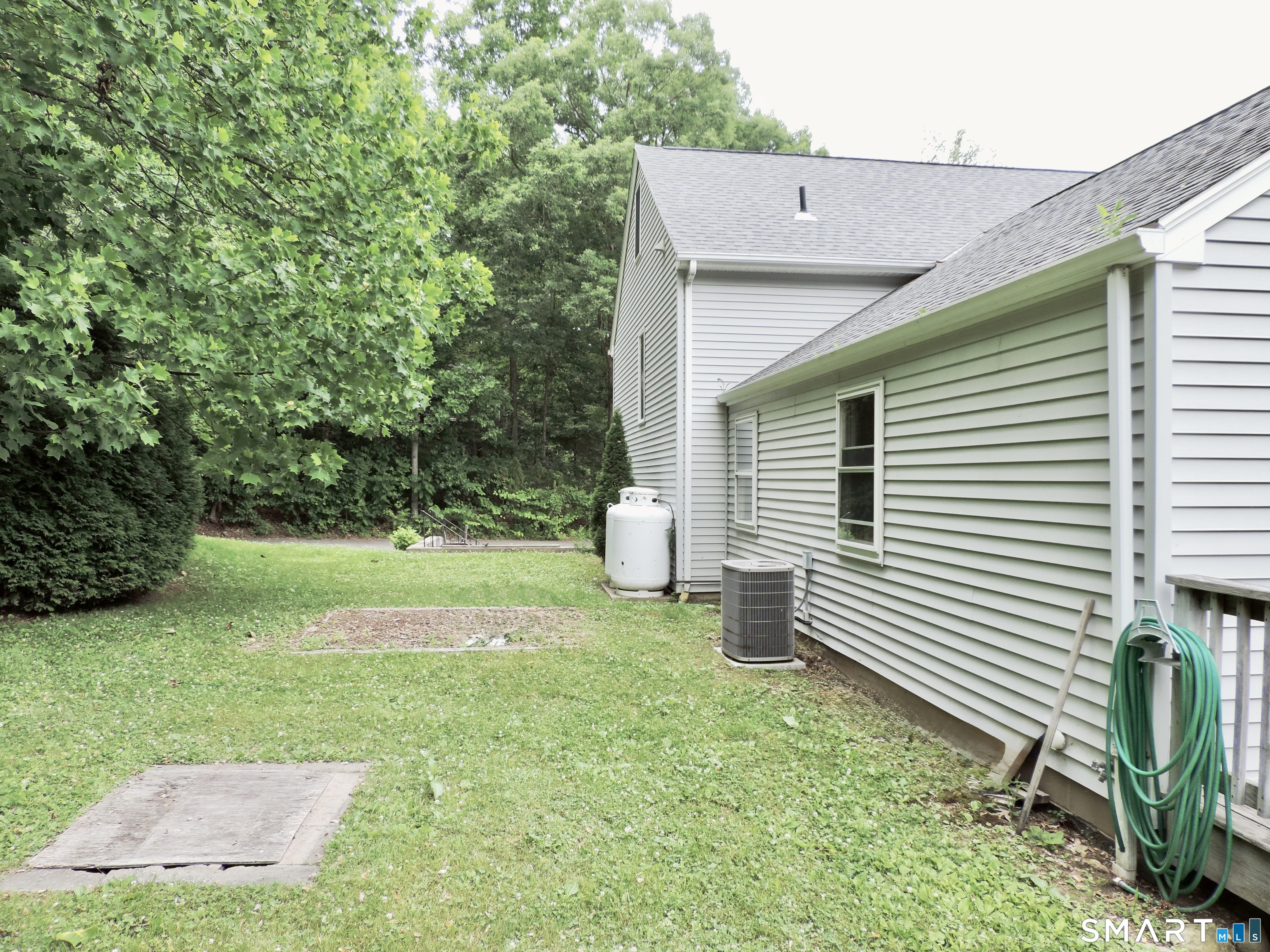 11 Bailey Road East Haddam CT 06423