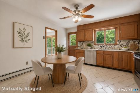 17 Green Hill Road Bethany CT 06524