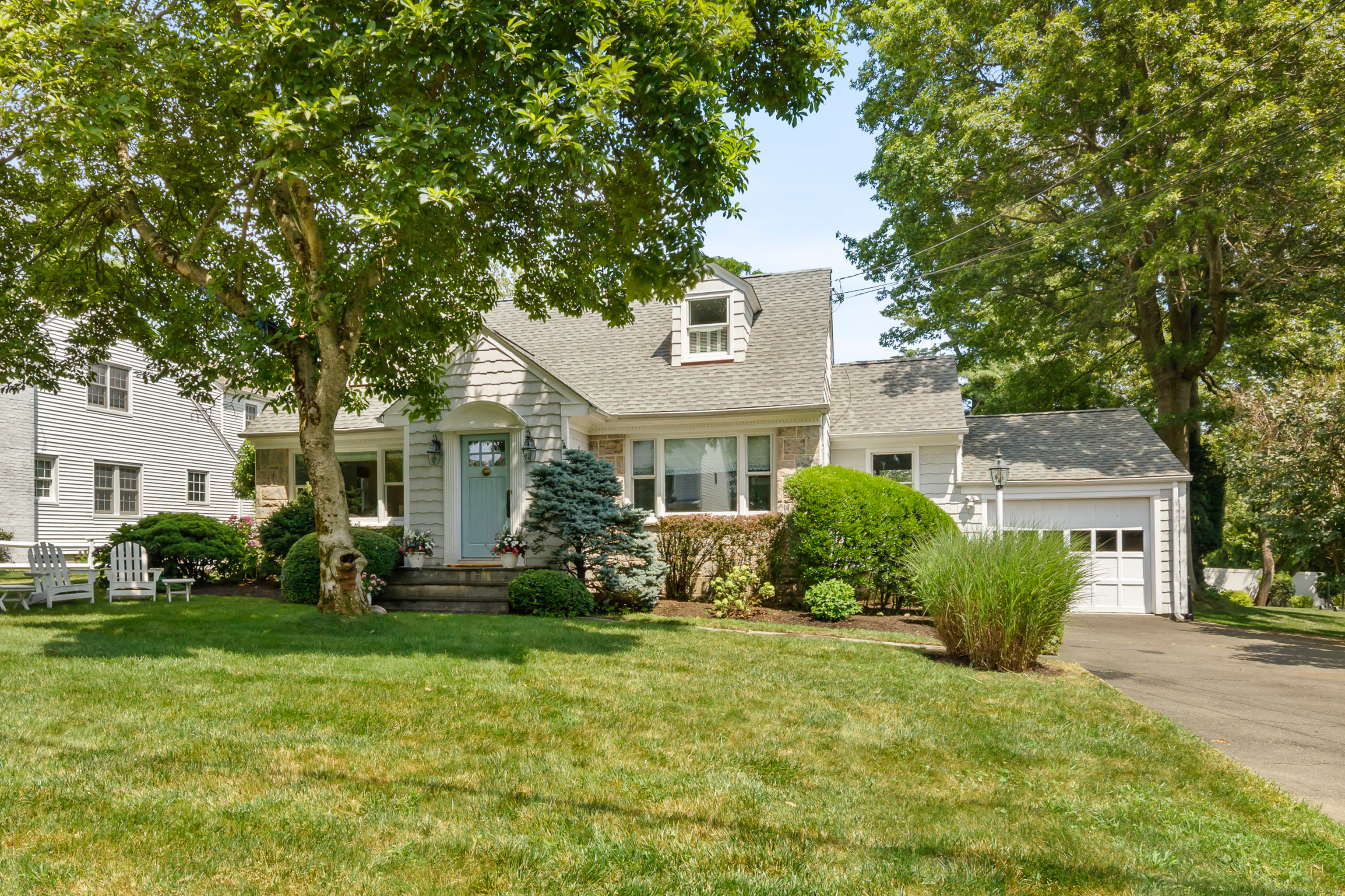 33 Ridgeley Street Darien CT 06820