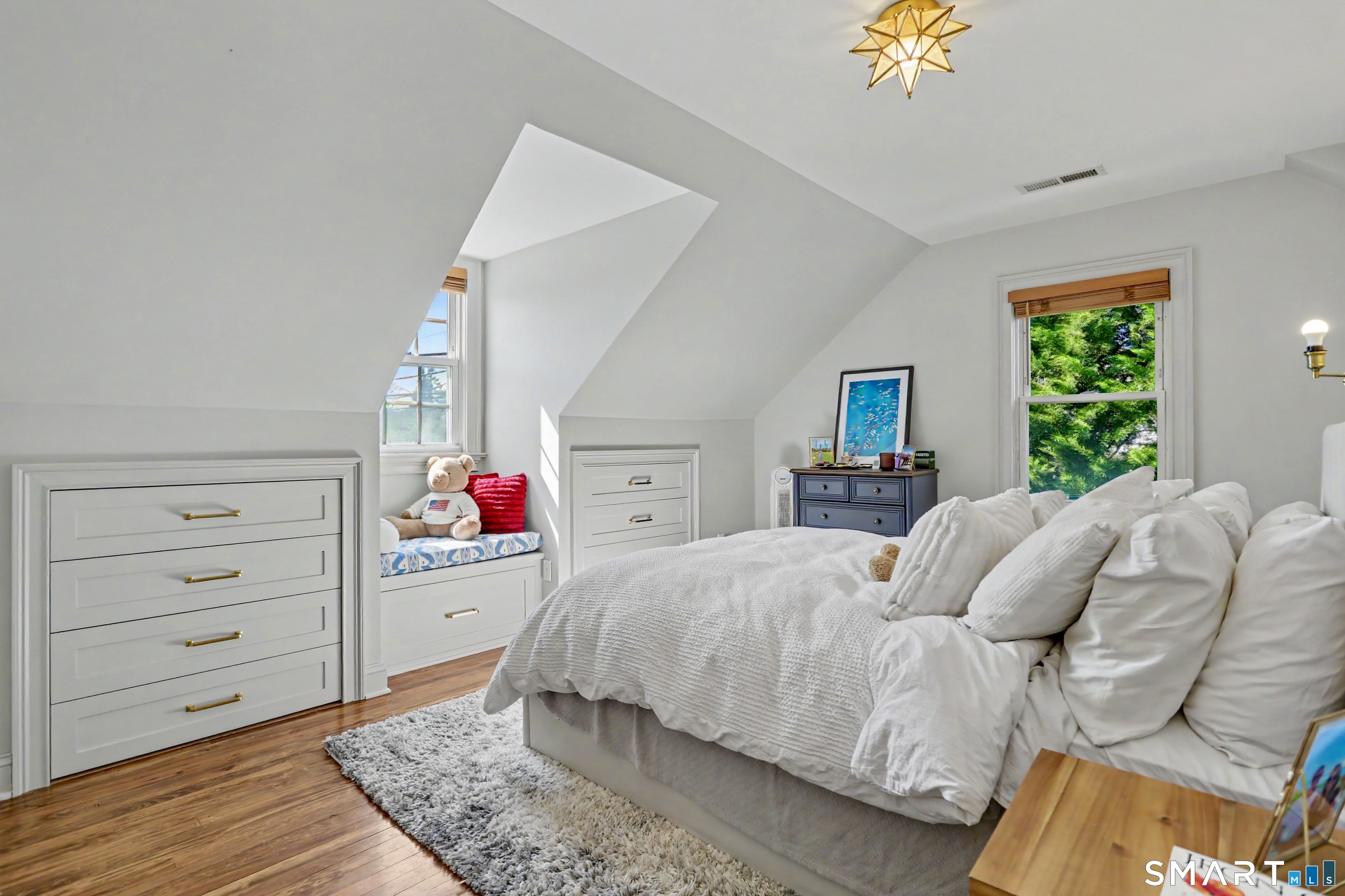 11 Oldfield Drive Fairfield CT 06824