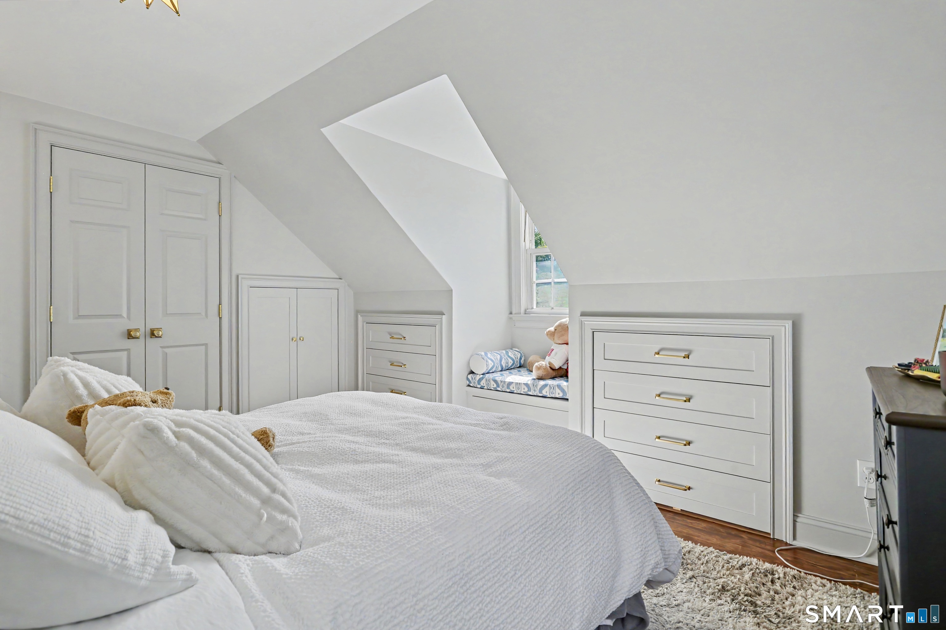 11 Oldfield Drive Fairfield CT 06824