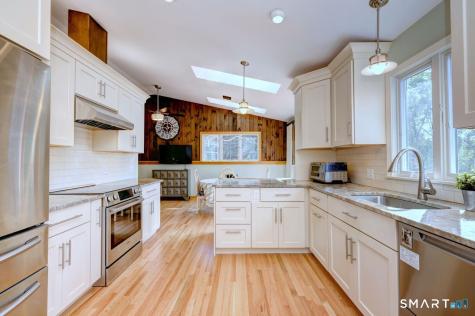 90 Brook Hill Road Hamden CT 06514