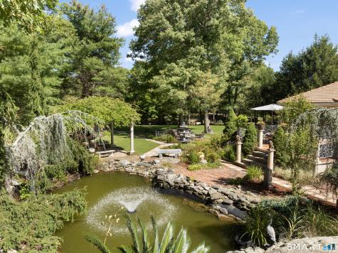 22 Brook View Drive Scituate RI 02831