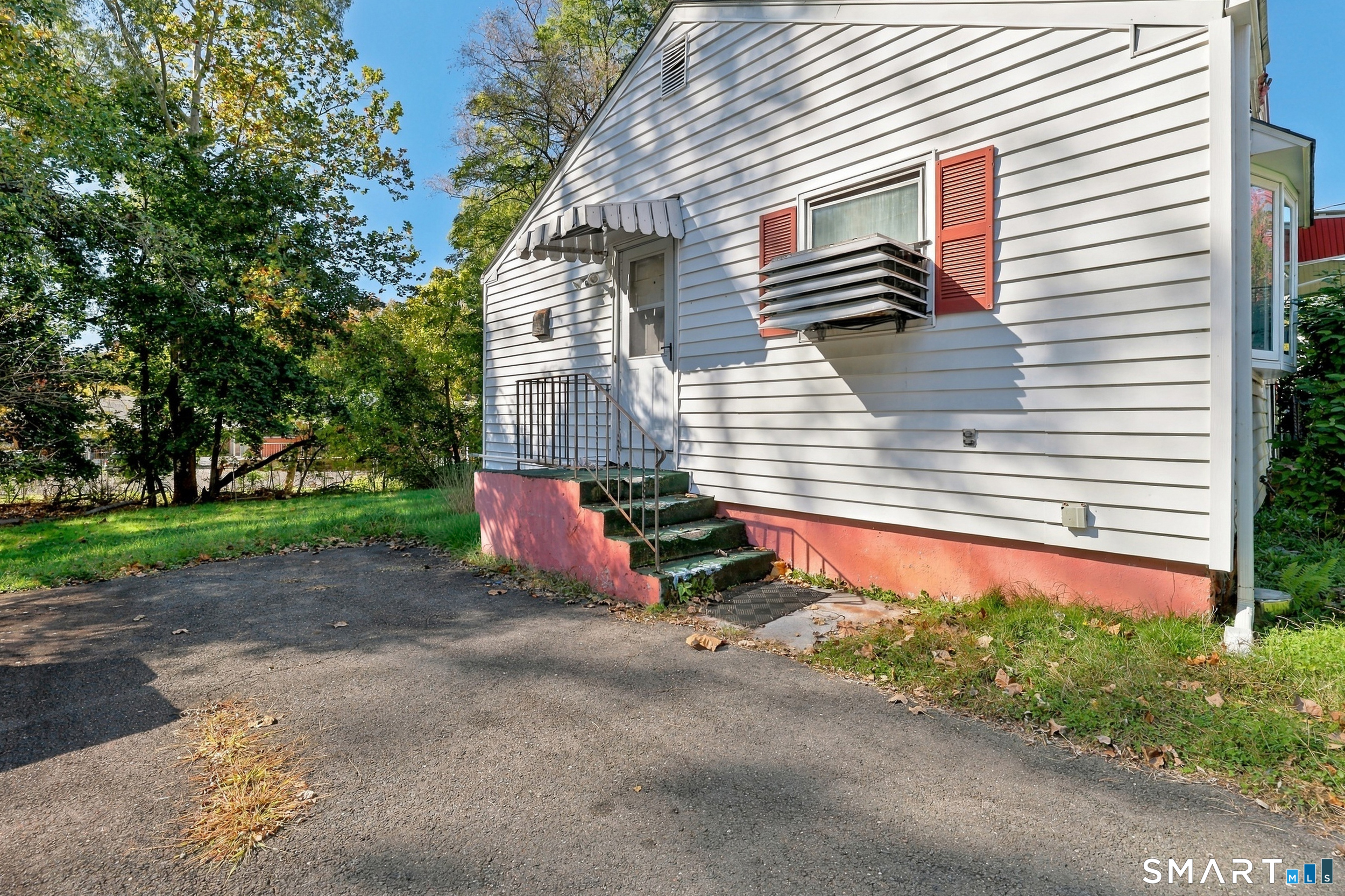 5 Mayfair Court Bloomfield CT 06002