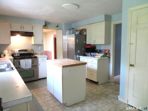 20 Watch Hill Road Cheshire CT 06410