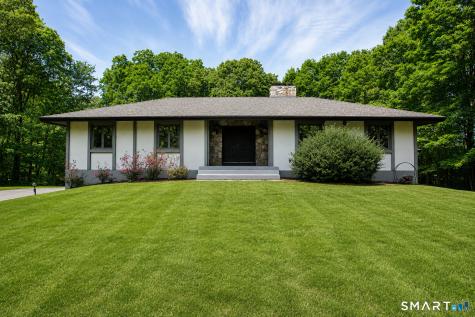 17 Wright Drive Avon CT 06001
