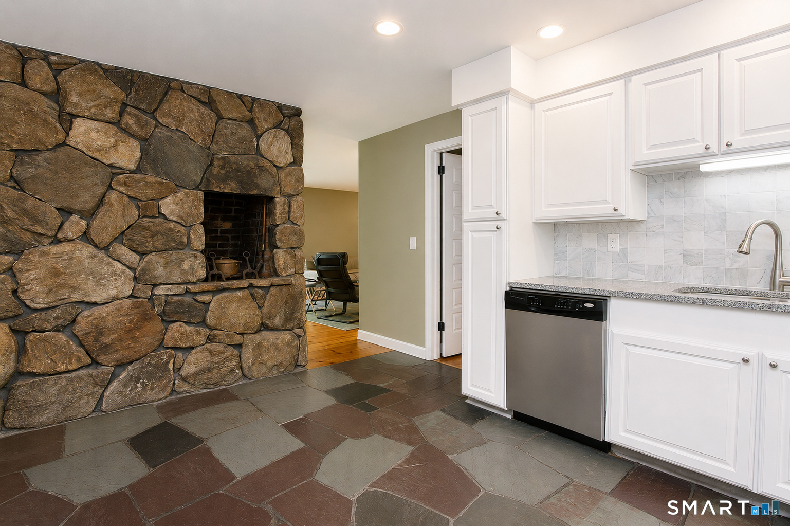 17 Wright Drive Avon CT 06001