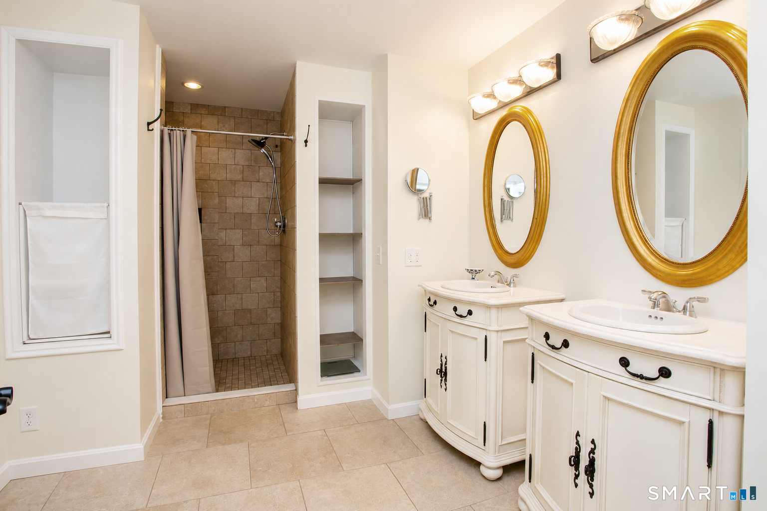 17 Wright Drive Avon CT 06001