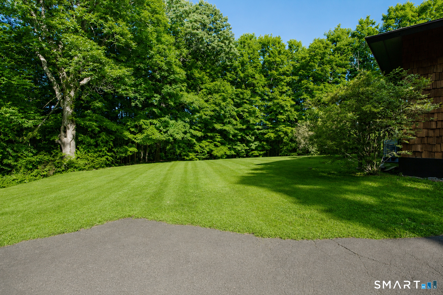 17 Wright Drive Avon CT 06001
