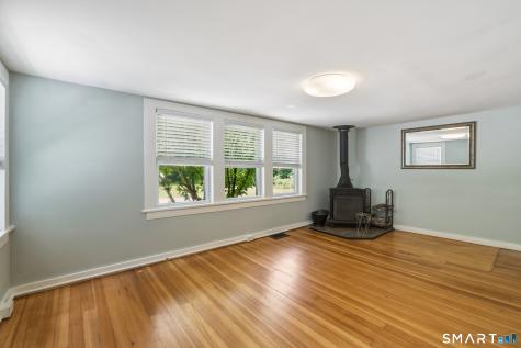 179 Niantic River Road Waterford CT 06385